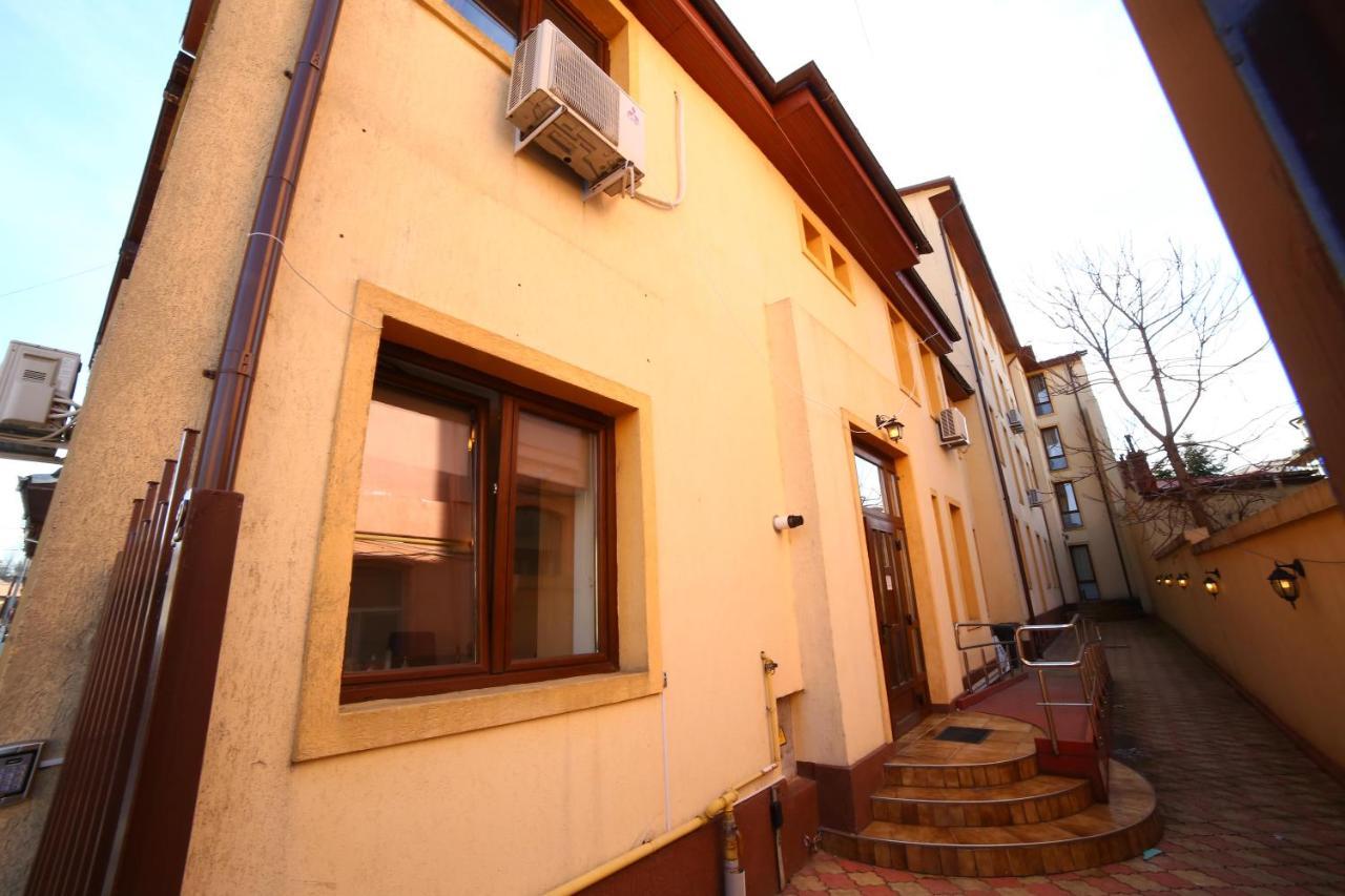 Bliss Residence Bukares Bagian luar foto