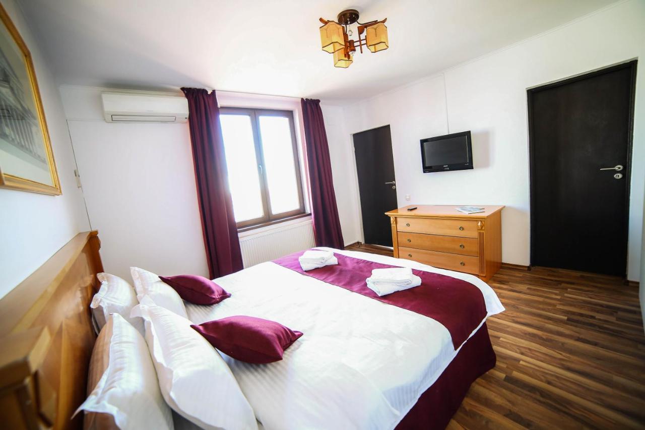 Bliss Residence Bukares Bagian luar foto