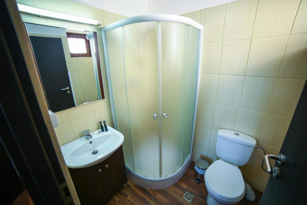 Bliss Residence Bukares Bagian luar foto