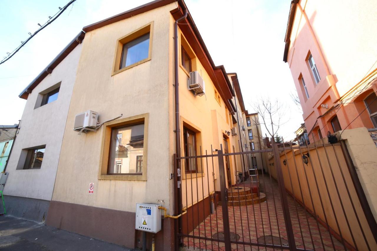 Bliss Residence Bukares Bagian luar foto